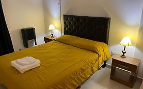 Departamento Macrocentro amoblado (zona Sanatorio Privado)